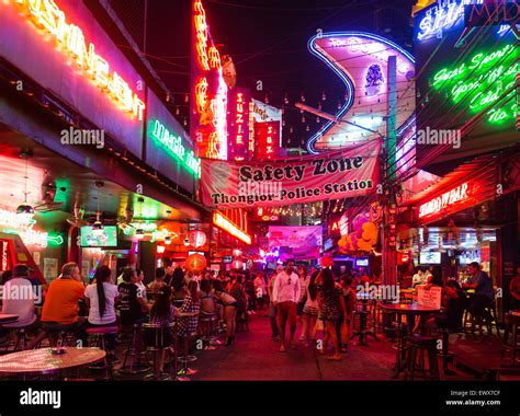 hot ladyboy|Gorgeous Lady Boy on Soi Cowboy NightLife II Red Light